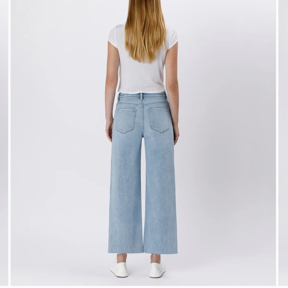 Vervet Light Blue Wide-Leg Women Jeans - Picture 2 of 10